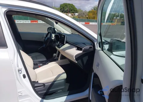 2023 Toyota Corolla Cross Xle from USA, damaged, VIN 7MUDAAAG7PV037284